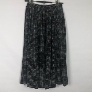 Leslie Fay navy midi skirt